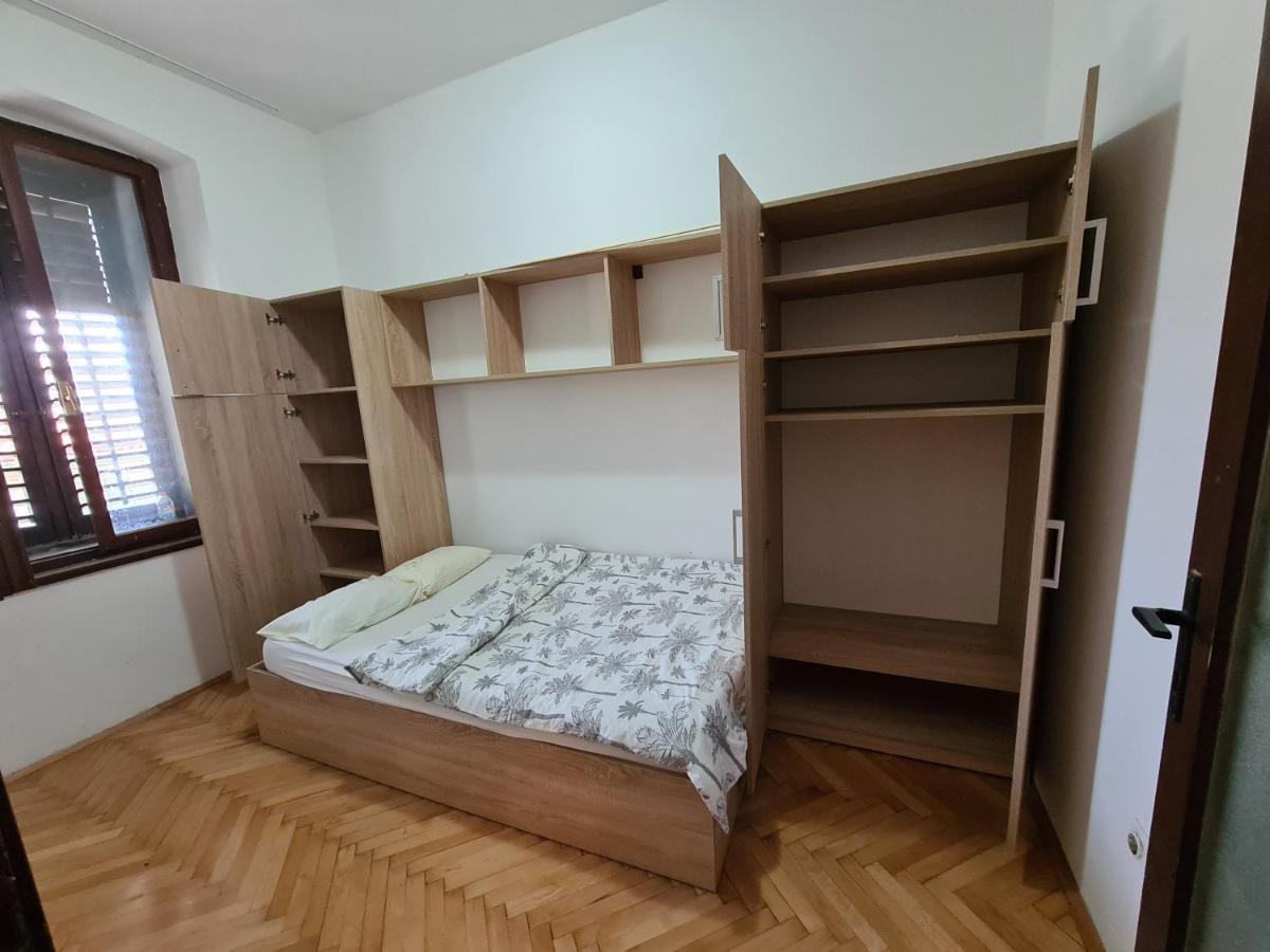 Se-Na Daire Pula Dış mekan fotoğraf